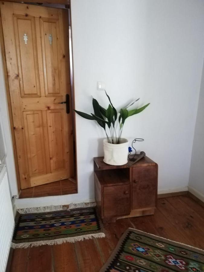 Guest House Vodolei Котел Екстер'єр фото