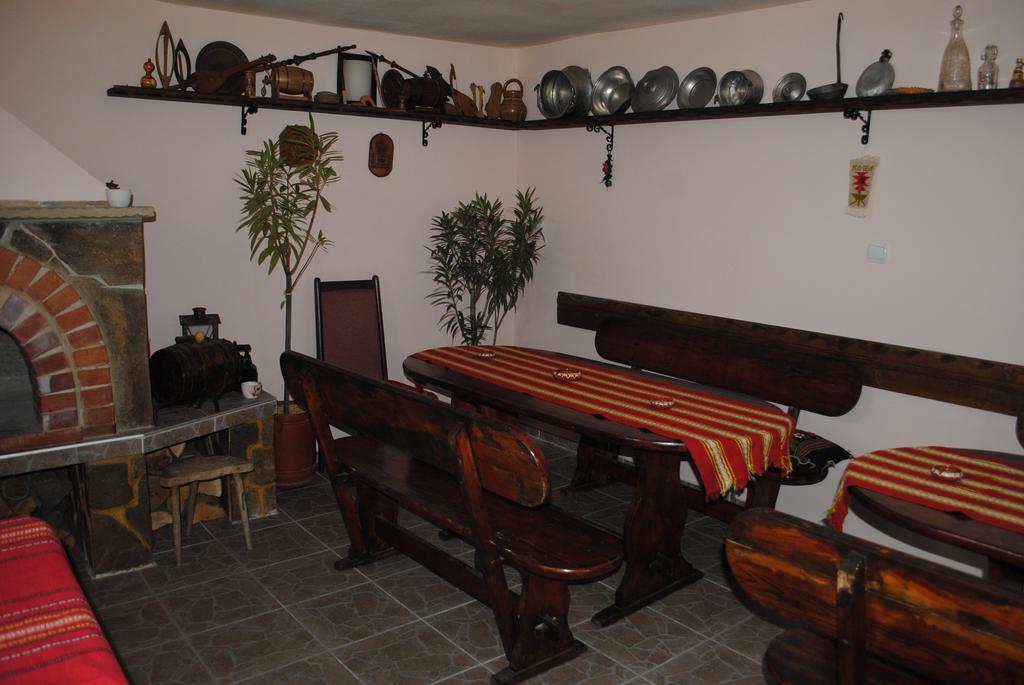Guest House Vodolei Котел Екстер'єр фото