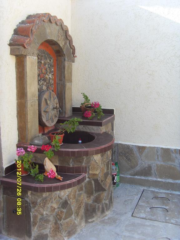 Guest House Vodolei Котел Екстер'єр фото